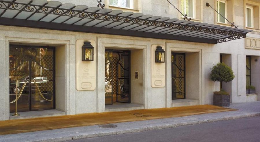 Barcelo Emperatriz Hotel Madrid Buitenkant foto Entrance to the hotel