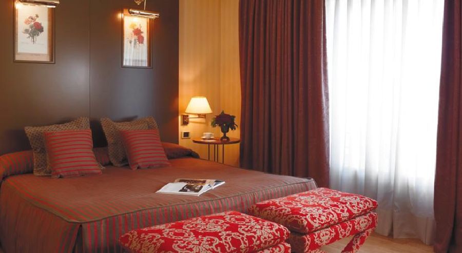 Barcelo Emperatriz Hotel Madrid Interieur foto A room at the hotel