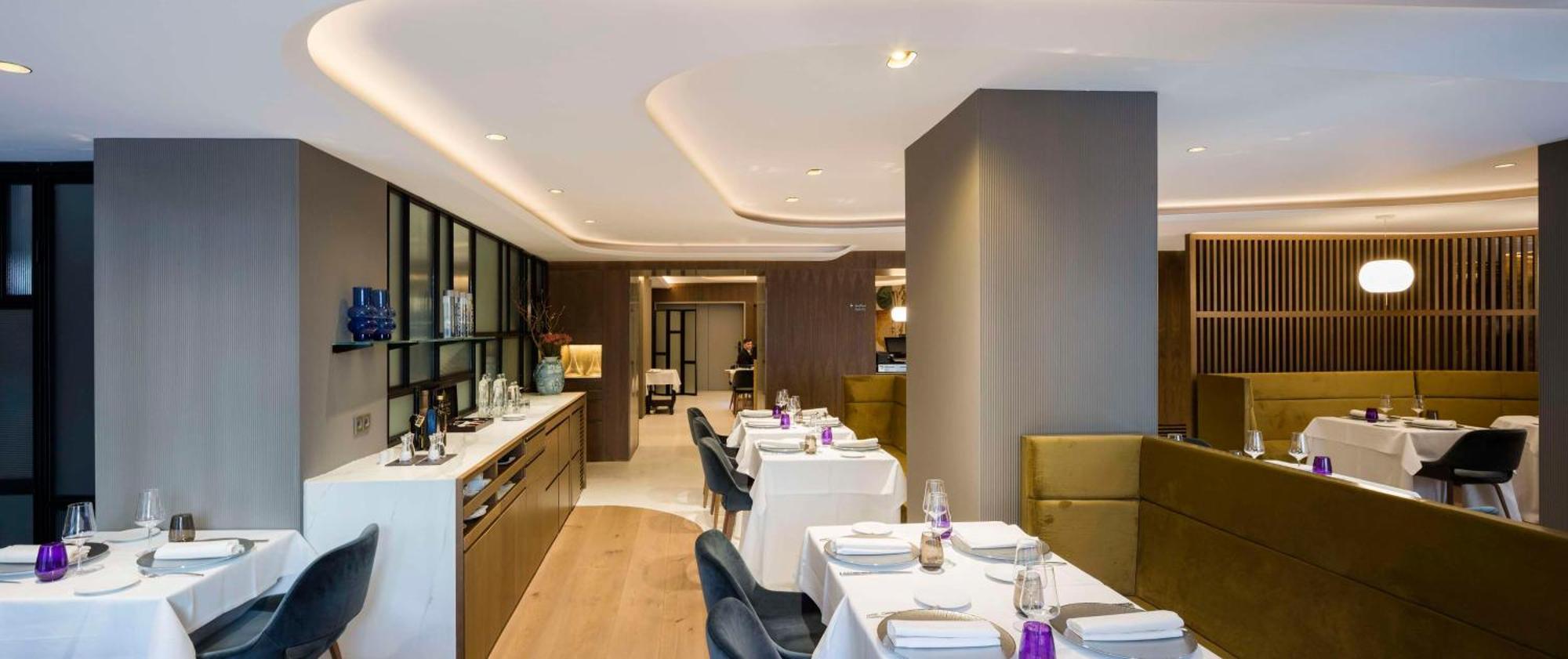 Barcelo Emperatriz Hotel Madrid Buitenkant foto The interior of the restaurant